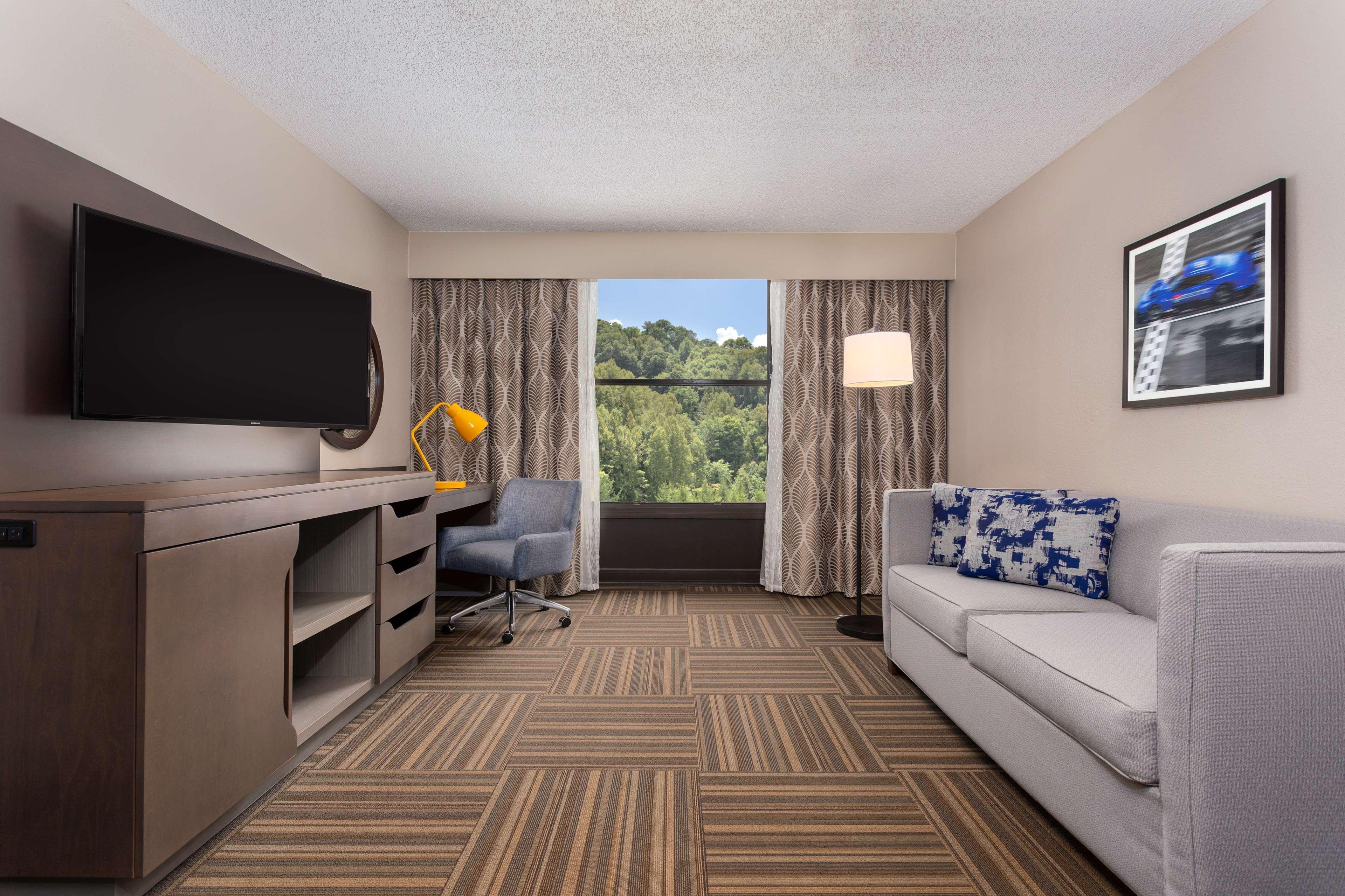 Hampton Inn Bristol Dış mekan fotoğraf