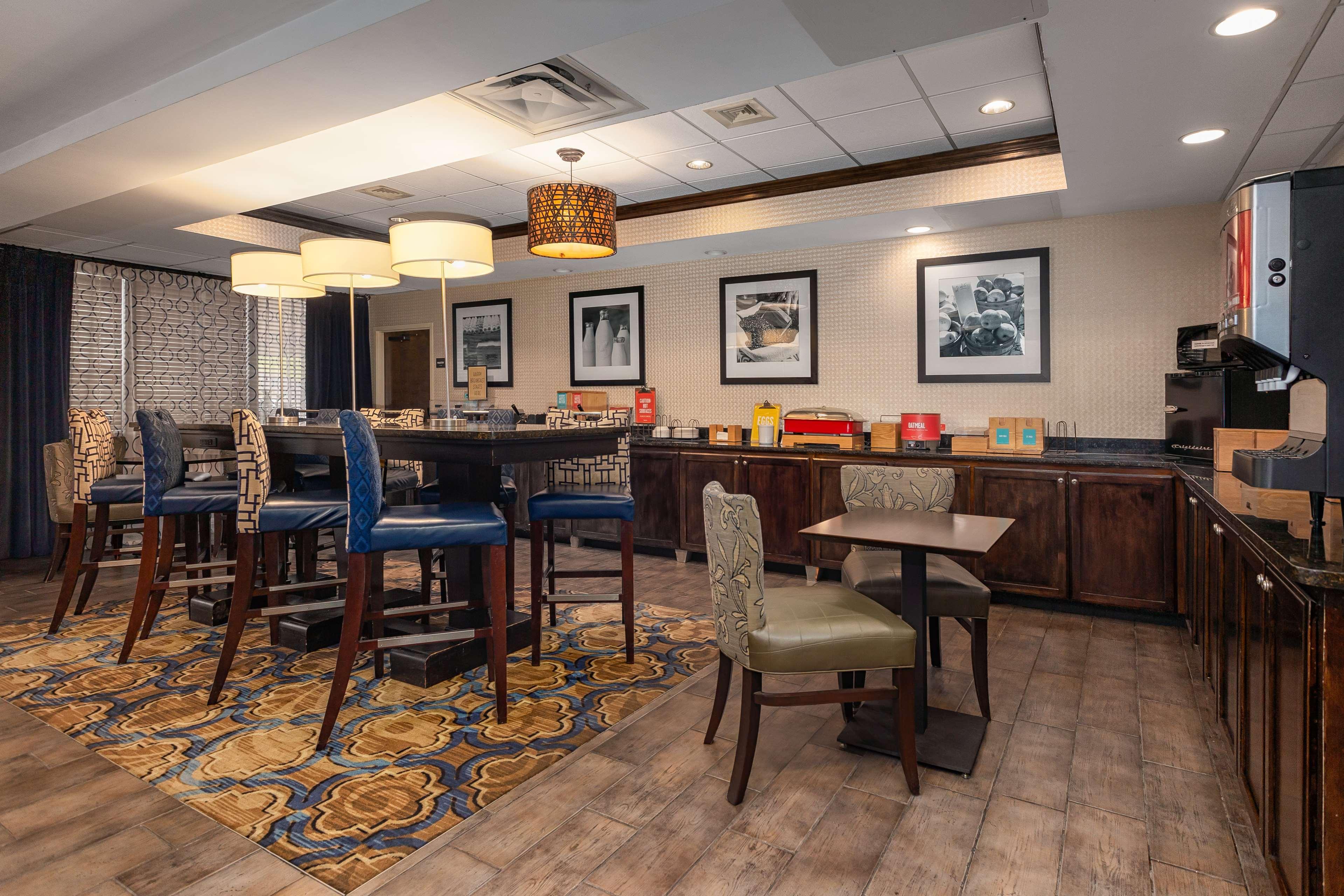 Hampton Inn Bristol Dış mekan fotoğraf